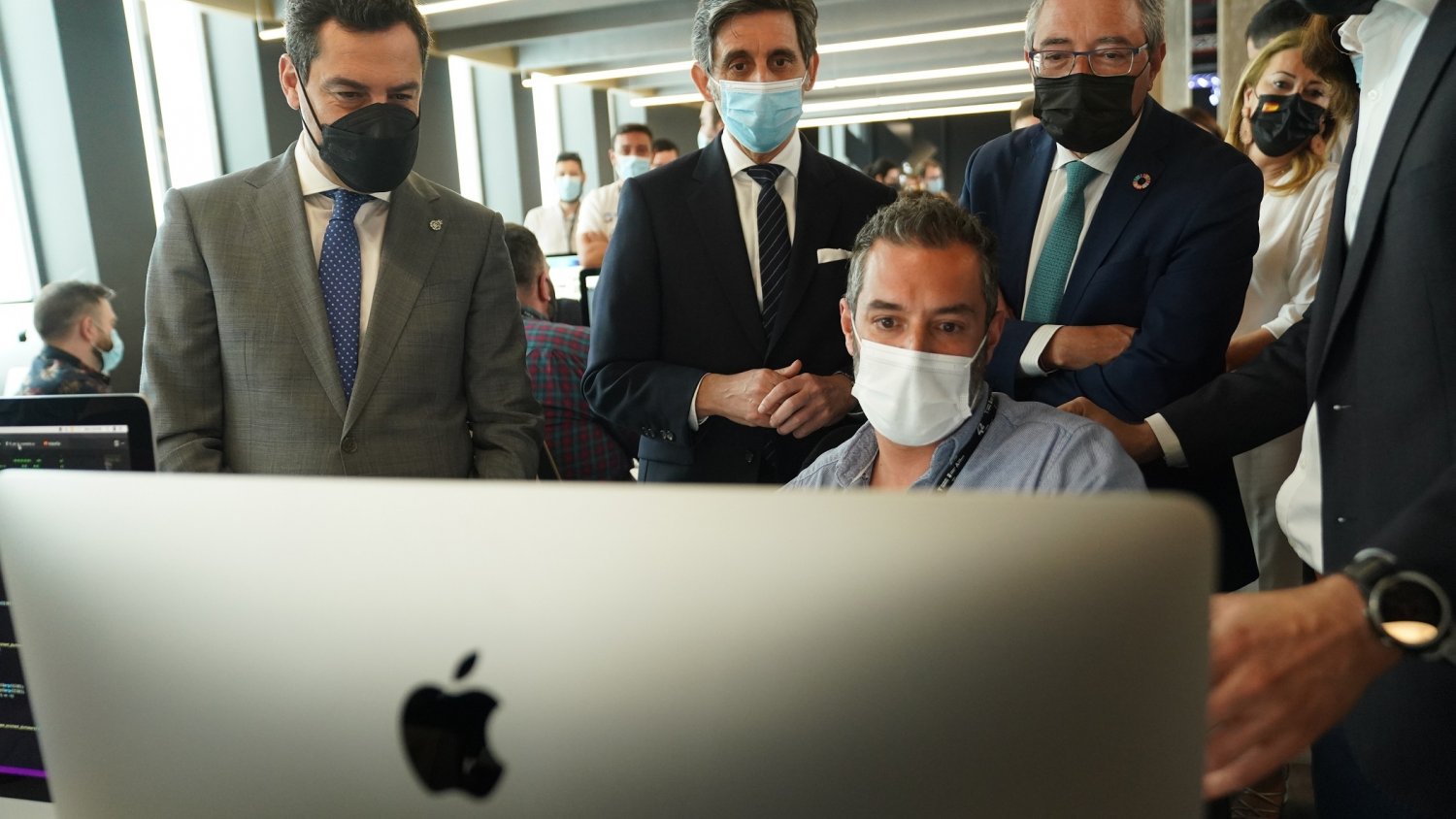 Moreno señala que la trasformación digital convertirá a Andalucía en un ecosistema de innovación tecnológica