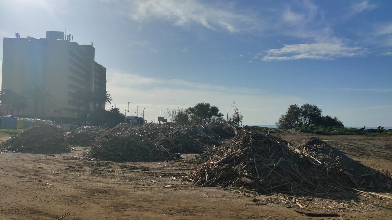 PSOE pide al gobierno municipal más celeridad en los trabajos de adecuación de sus playas