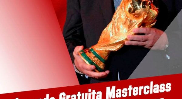 Estepona acoge una masterclass gratuita que ofrece el Campus de Fútbol de Vicente del Bosque
