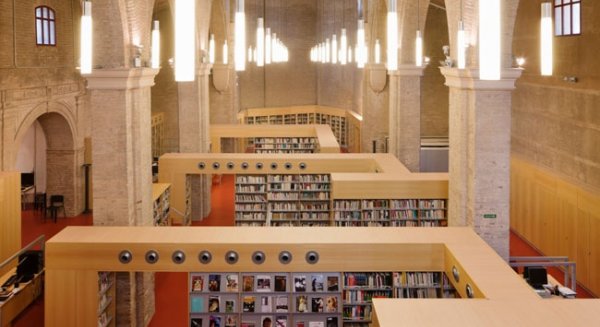 El Centro de Investigación y Recursos de las Artes Escénicas produce sendas muestras en Sevilla y Málaga