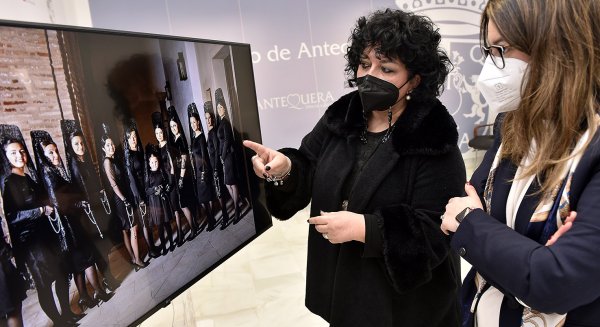 Antequera anima a las mujeres a ataviarse con la Mantilla durante la Semana Santa