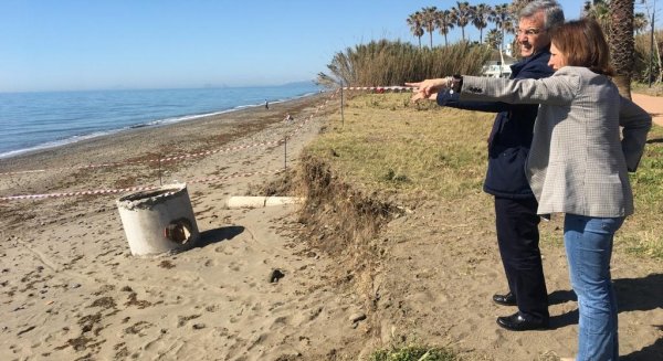 La Junta pide al Gobierno central que cuente con los ayuntamientos para arreglar las playas