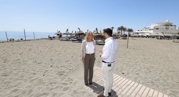 Marbella anuncia que trabajará en horario nocturno para garantizar las mejoras en el litoral