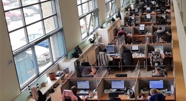 Igualdad amplía hasta 30 las nuevas plazas para el servicio de Teleasistencia