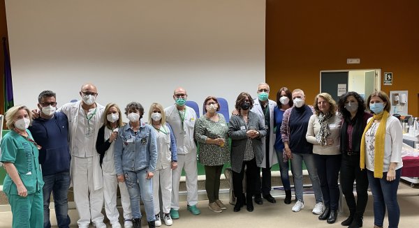 Más de medio millar de mujeres son operadas cada año en la unidad de Mama del Clínico