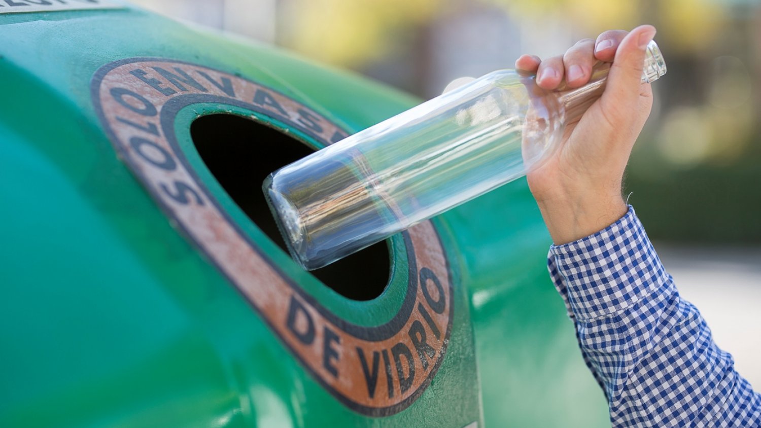 La recogida selectiva de envases de vidrio crece en Málaga un 96% en los últimos seis años