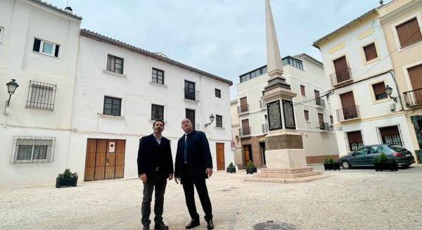 Antequera concluye las obras de mejora y remodelación de una plaza de San Pedro