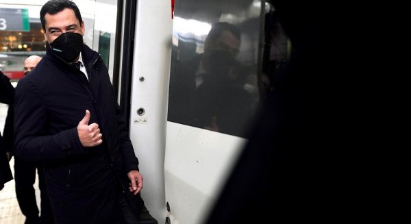 Moreno tiende la mano al Gobierno de España para avanzar en la conexión ferroviaria