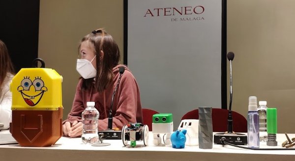 Impresión 3D en el aula: aprendizaje del emprendimiento solidario