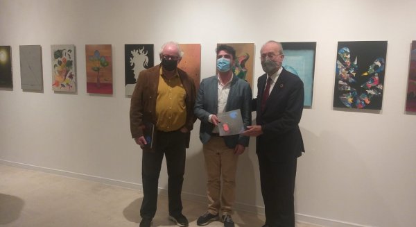 El artista sevillano Cristóbal Quintero presenta su muestra '99 cosas' en el CAC