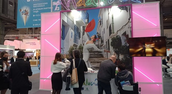 La Junta difunde en la feria B-Travel la oferta andaluza para captar viajeros del mercado catalán