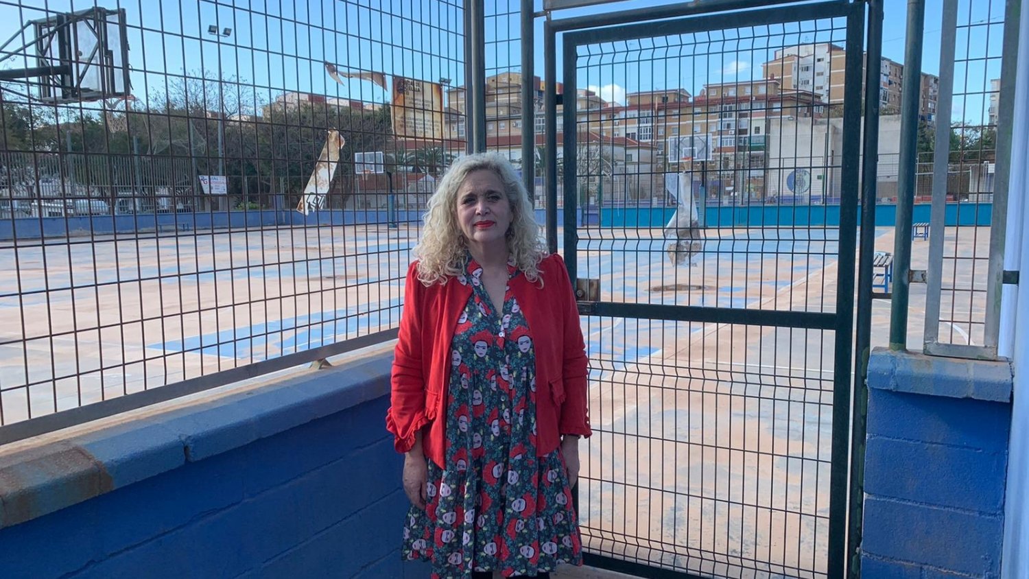 Unidas Podemos denuncia la falta de limpieza en las pistas deportivas tras la calima