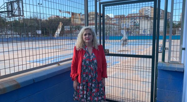 Unidas Podemos denuncia la falta de limpieza en las pistas deportivas tras la calima