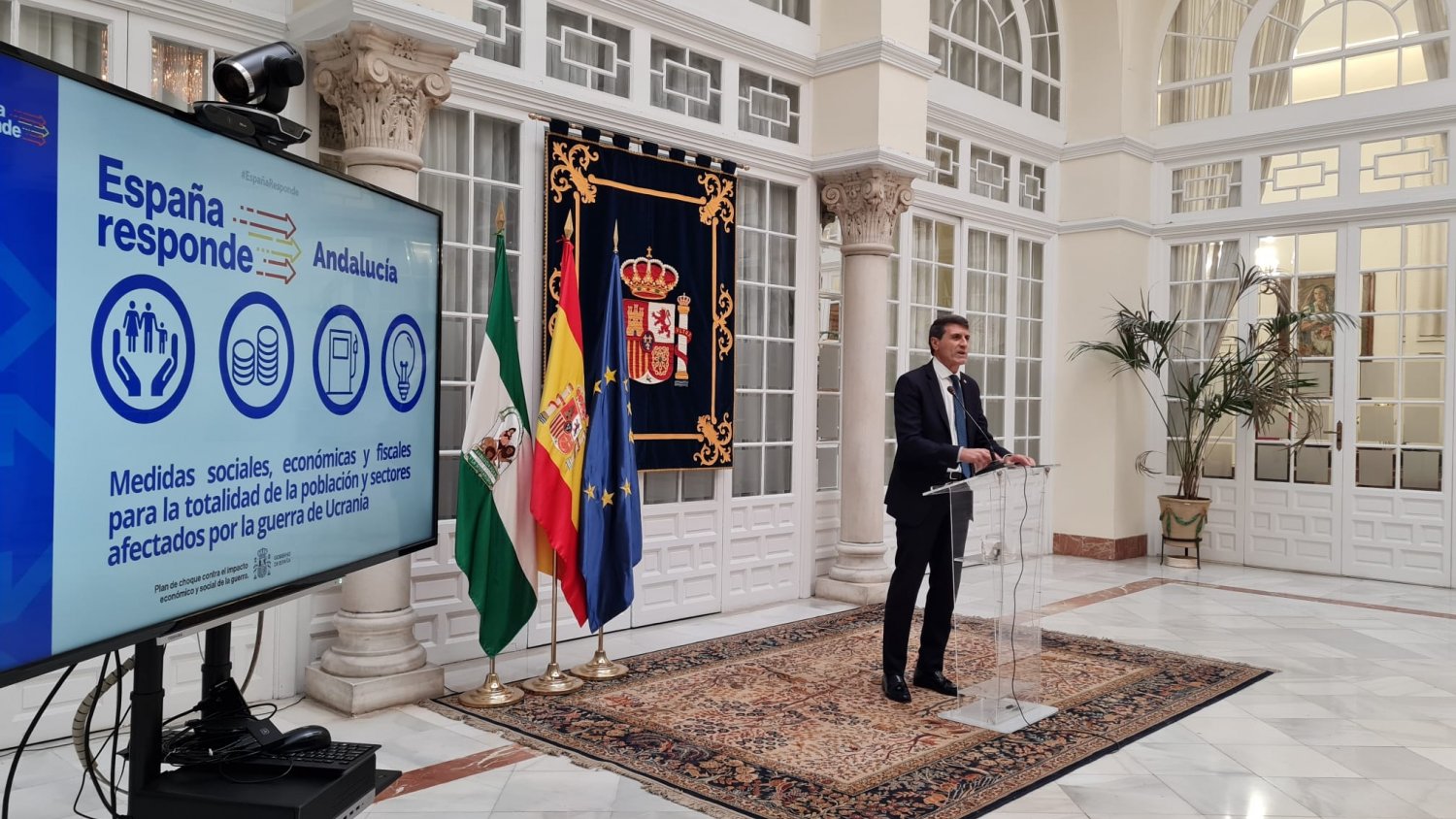 Casi 5 millones de conductores se beneficiarán de la rebaja por litro de combustible en Andalucía