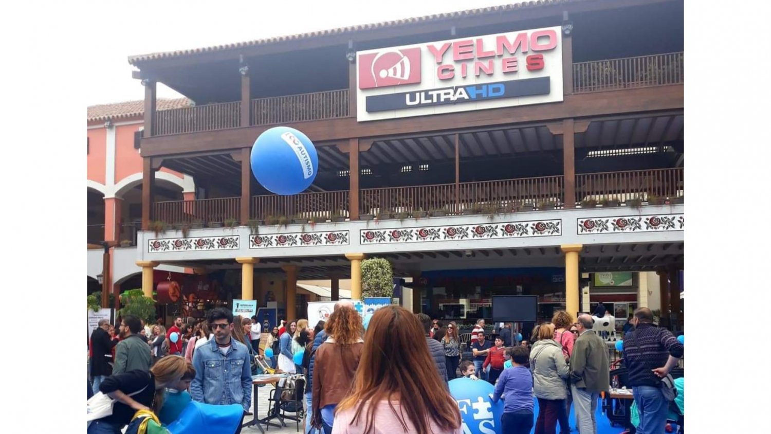 Plaza Mayor celebra una jornada especial para la concienciación del autismo