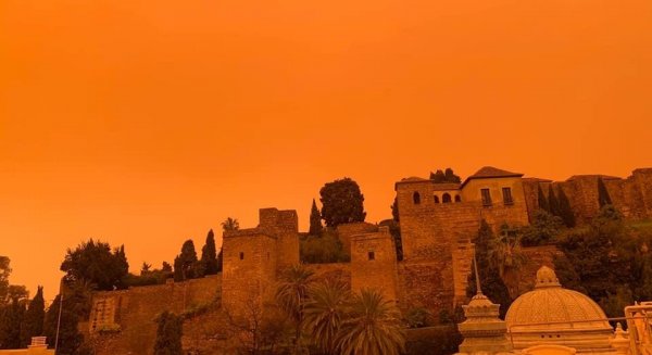 El Ayuntamiento activa un plan de baldeo a través de Limasam para paliar los efectos del temporal