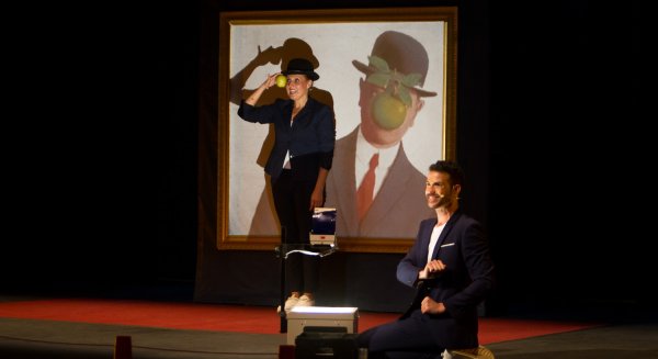 La compañía La Líquida alcanza las sesenta funciones de ‘Museum’ en Coín